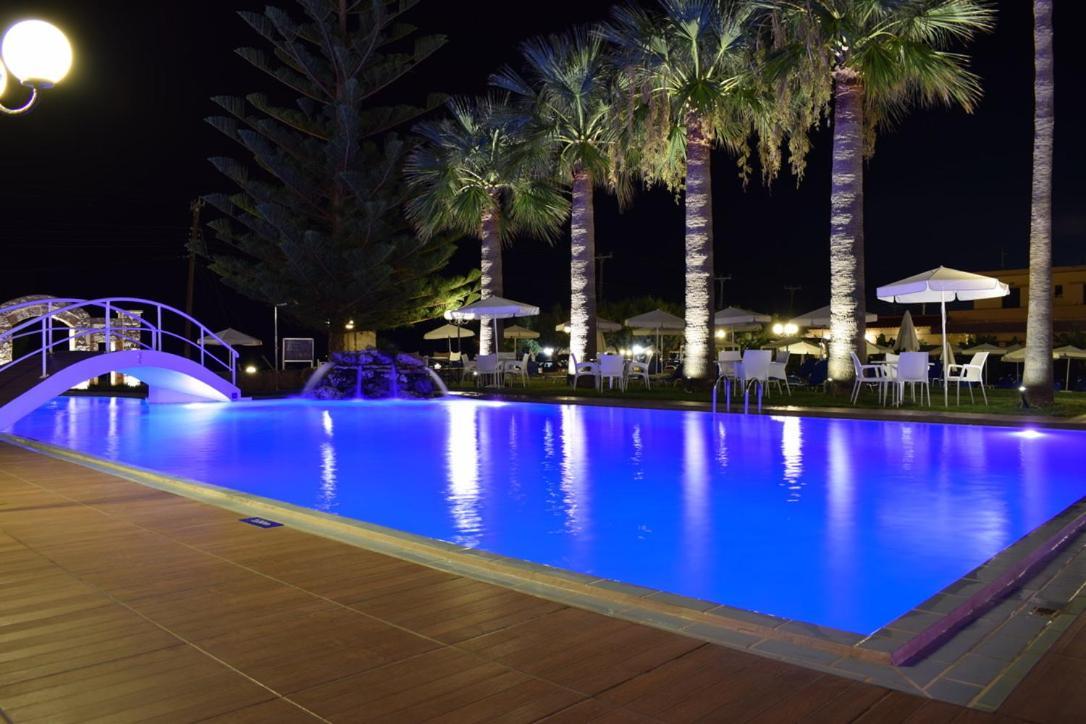 Mike Hotel & Apartments Maleme Buitenkant foto