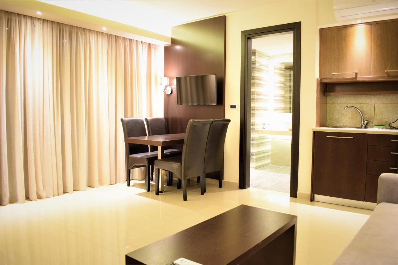 Mike Hotel & Apartments Maleme Buitenkant foto