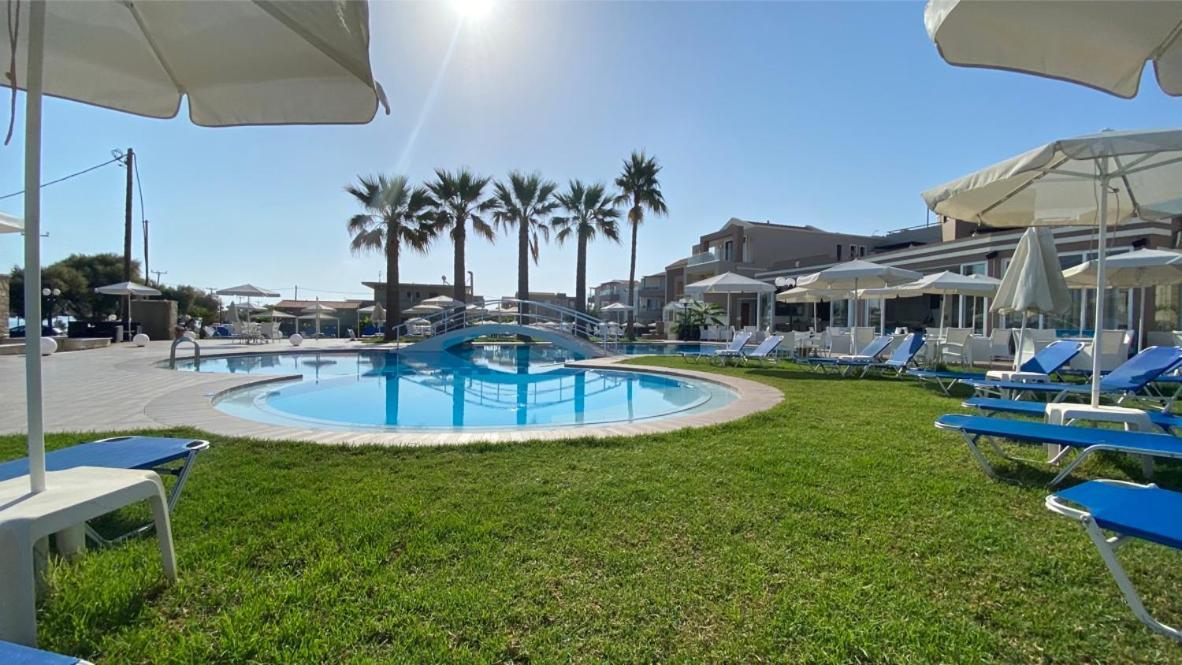 Mike Hotel & Apartments Maleme Buitenkant foto
