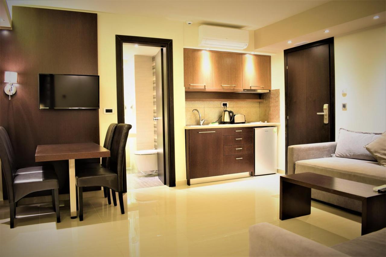 Mike Hotel & Apartments Maleme Buitenkant foto